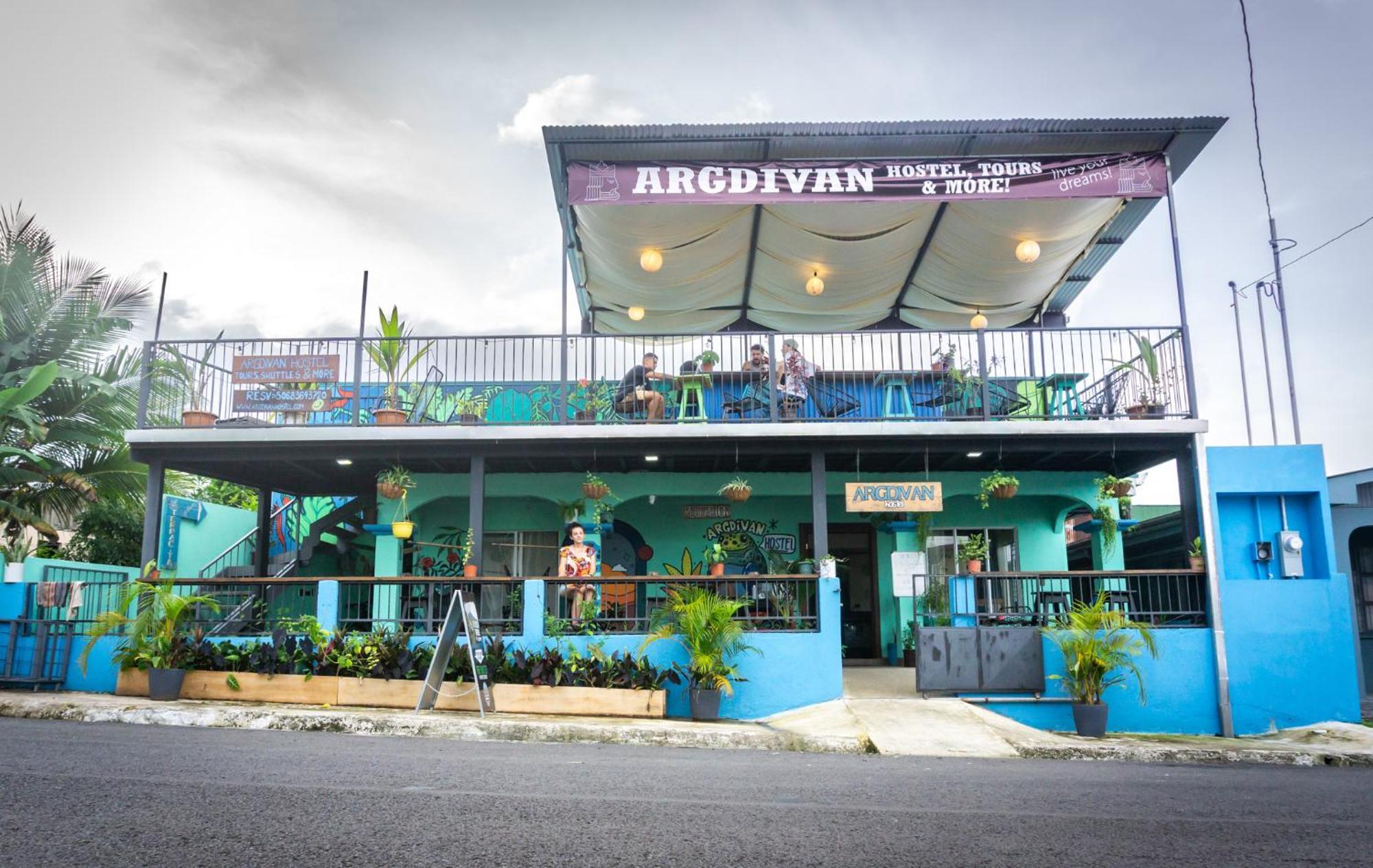 Argdivan Hostel La Fortuna Buitenkant foto